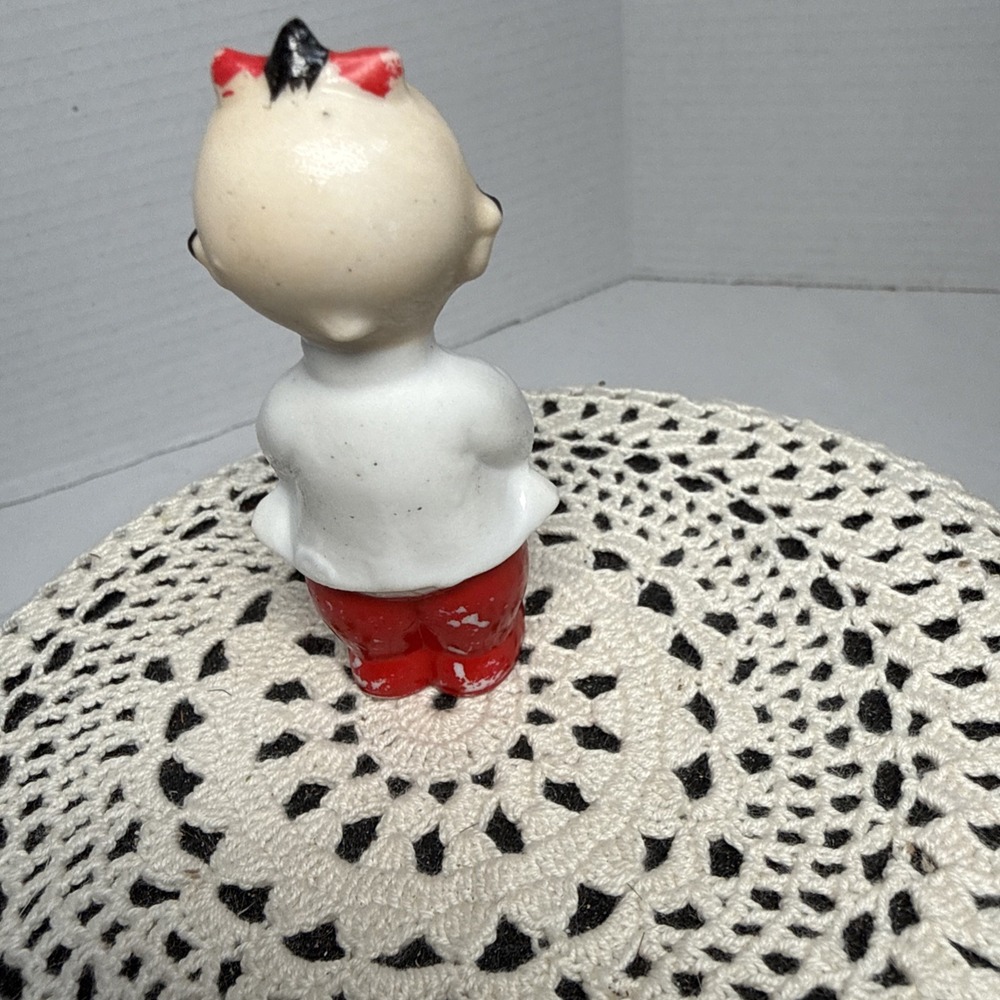 Vintage 3" Tall Japan Porcelain Kewpie Doll Girl Praying Hands Red and White - Picture 3 of 6